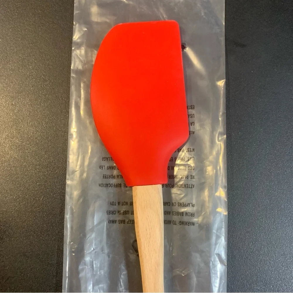 Crate & Barrel Snowmen Spatula Red Silicone with Wooden Handle Christmas NWT